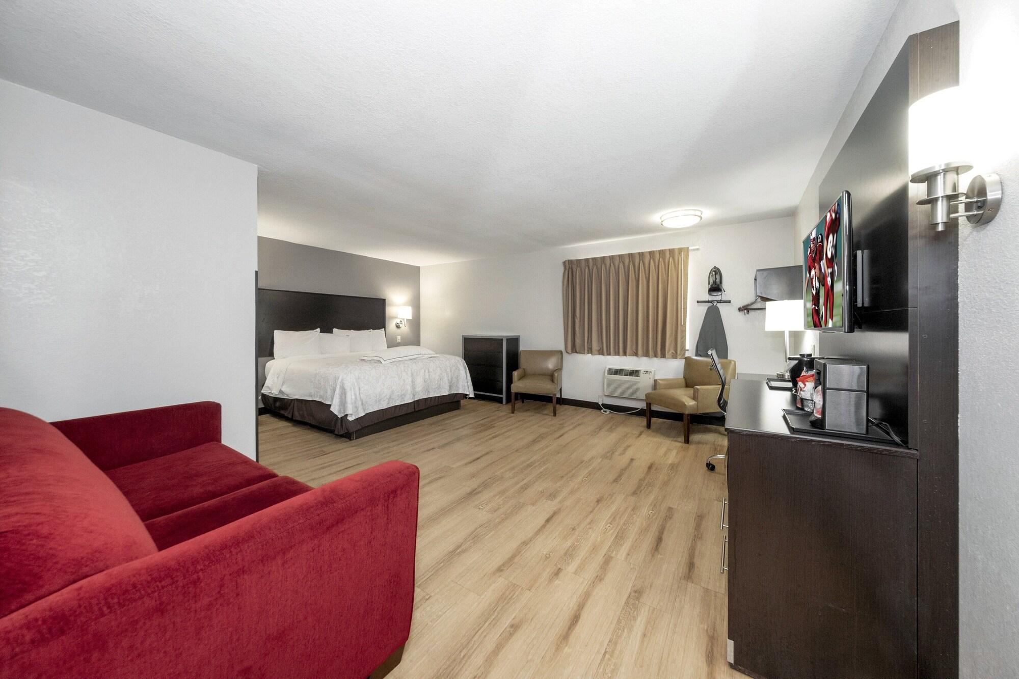 Red Roof Inn Plus+ האנטסוויל מראה חיצוני תמונה