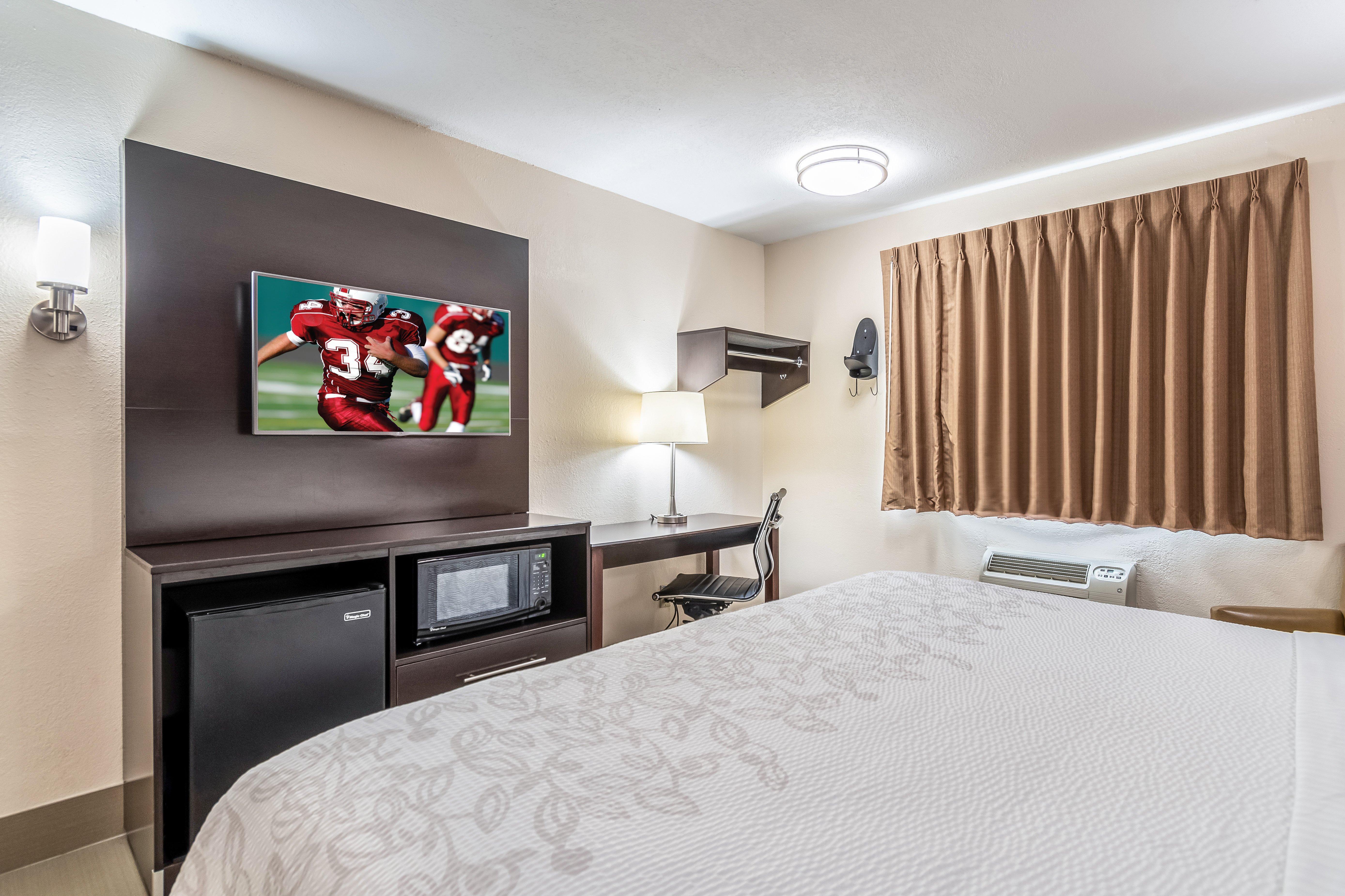 Red Roof Inn Plus+ האנטסוויל מראה חיצוני תמונה