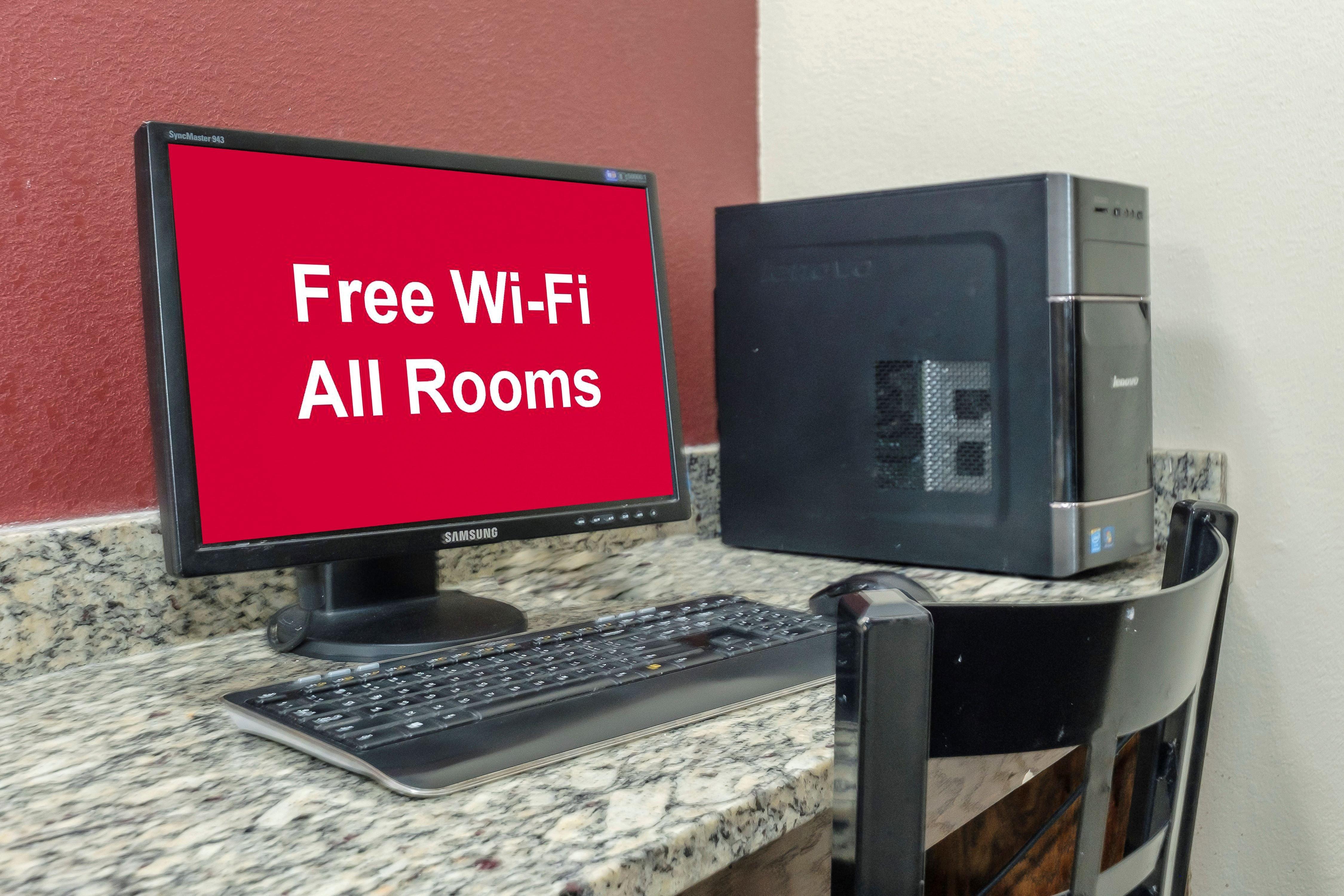Red Roof Inn Plus+ האנטסוויל מראה חיצוני תמונה