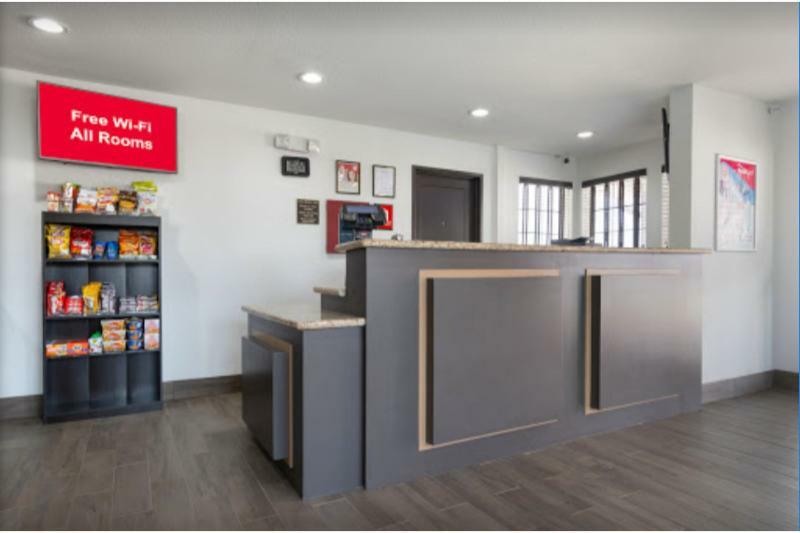 Red Roof Inn Plus+ האנטסוויל מראה חיצוני תמונה