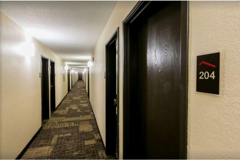 Red Roof Inn Plus+ האנטסוויל מראה חיצוני תמונה